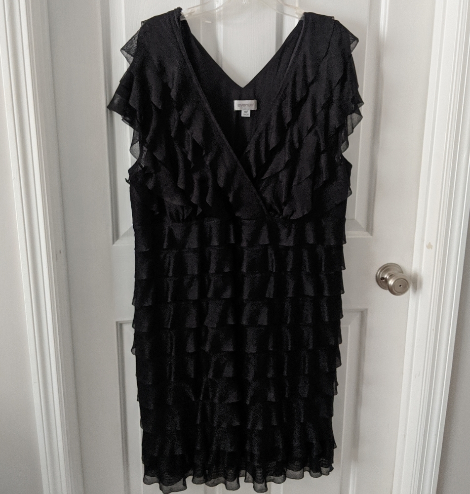 Avenue black party dress 18-20